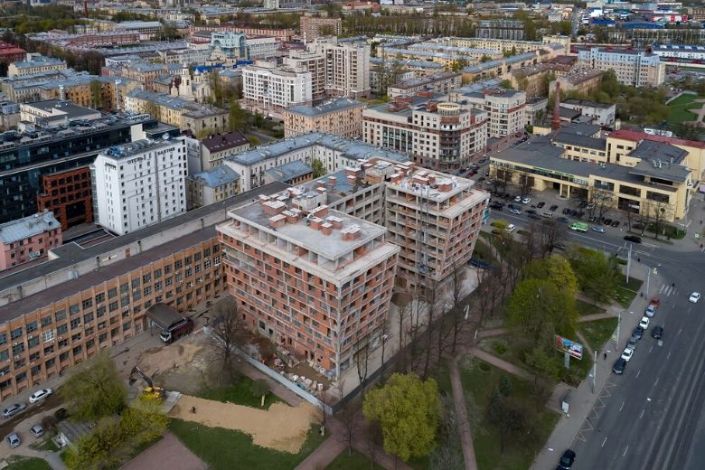 На фото —ЖК «Fusion»: ход строительства
