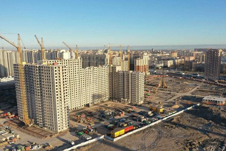На фото — строительство многоэтажек
