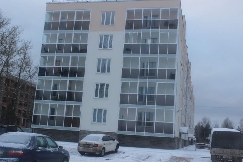 На фото - жилой дом в Усть-Луге