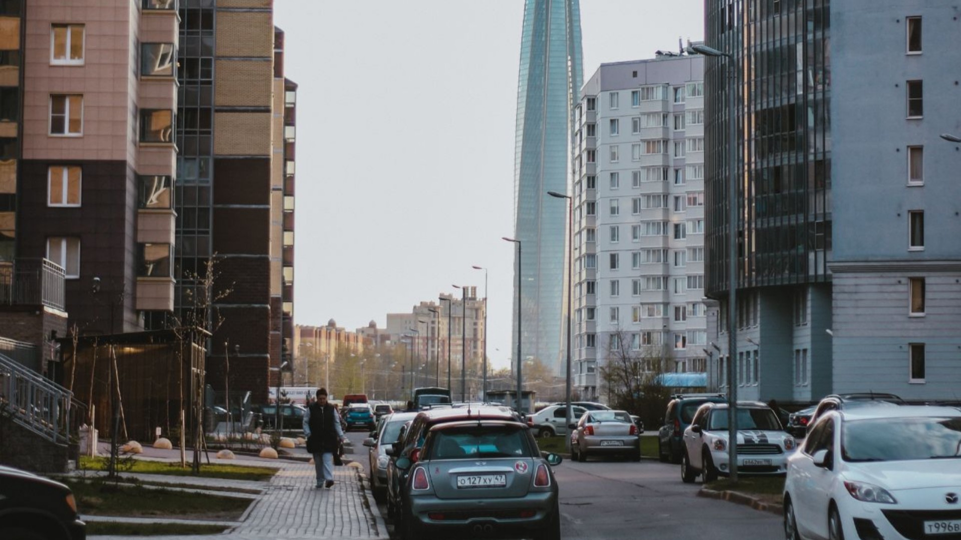 На фото — продажа с погашением ипотеки в процессе сделки